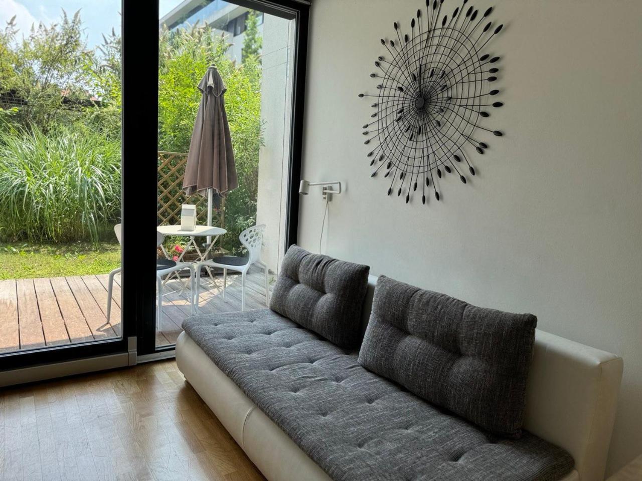 Cosy Splendor / City Center Грац Екстериор снимка